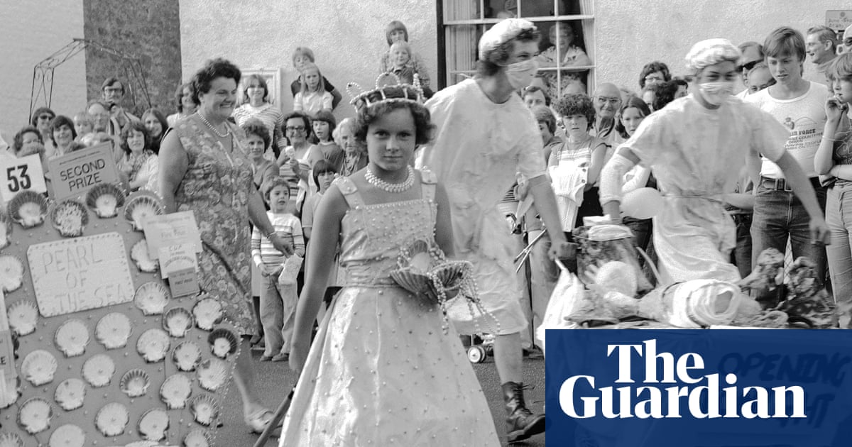 Clowns, punks and a queen: Dartmoor town’s carnival days in the 70s and 80s – in pictures