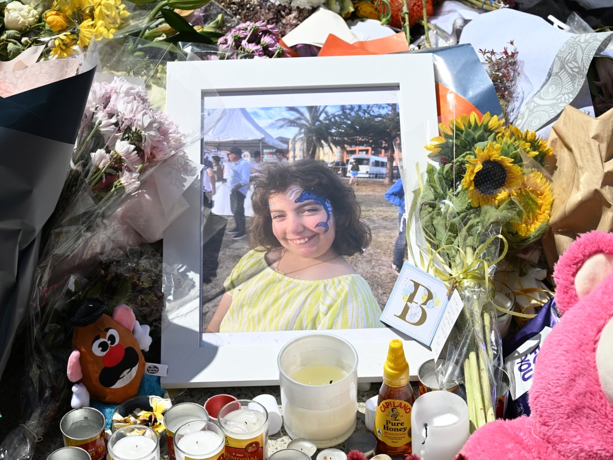 Amid a sea of bees, mourners flow out the door to pay tribute to ...