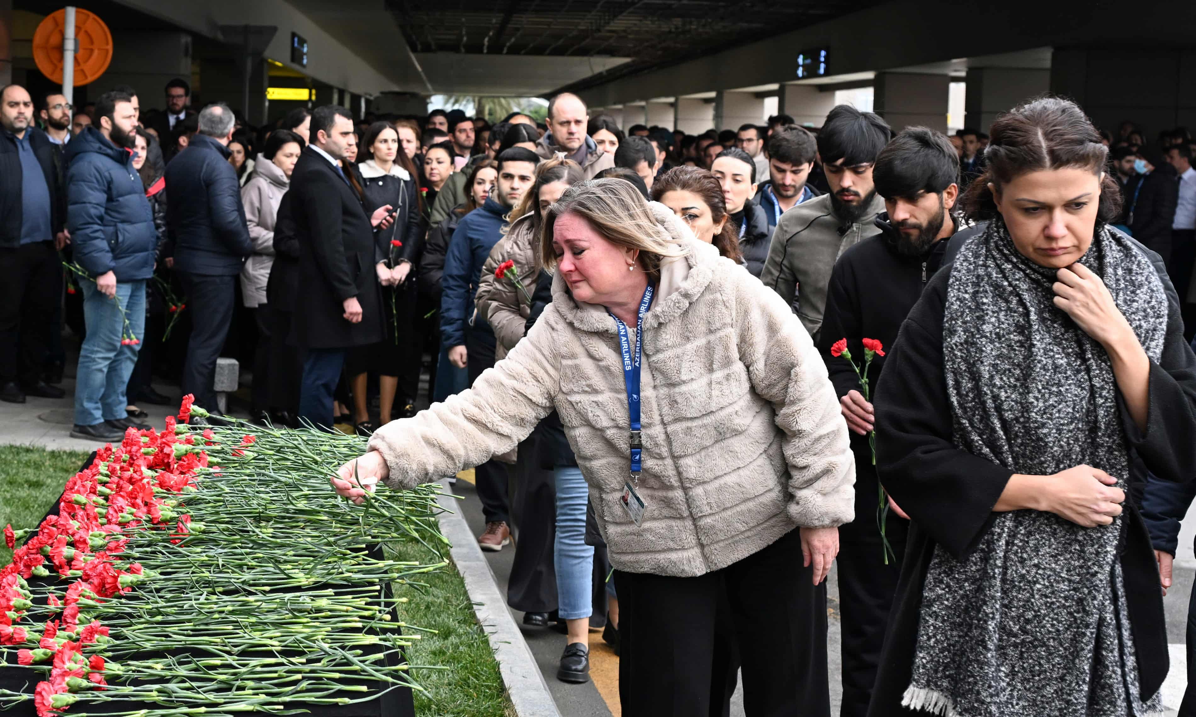 Azerbaijan Airlines says there was ‘external interference’ before plane crashed (theguardian.com)