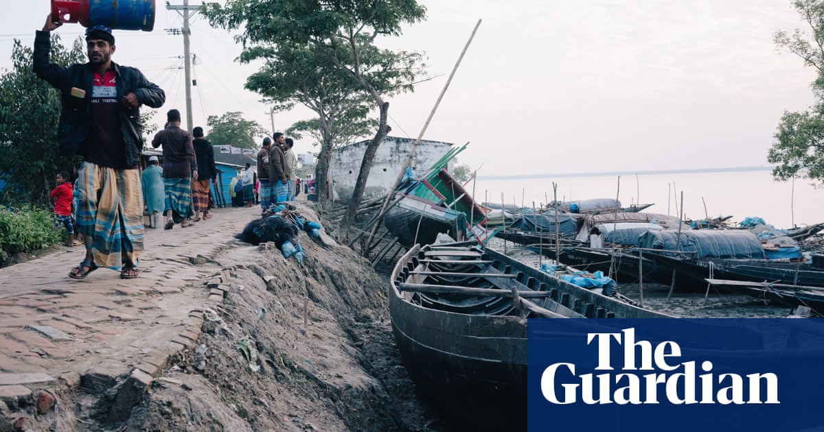 ‘We live and die by it’: climate crisis threatens Bangladesh’s Sundarbans