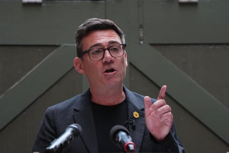 Ο Andy Burnham λέει ότι το μανιφέστο των Εργατικών έχει περιθώρια για «κίνηση επί της φορολογίας» – η πολιτική του Ηνωμένου Βασιλείου ζωντανά