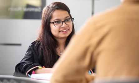 Veethika PG INT B&L BUSINESS WITH FINANCIAL MANAGEMENT WITH ADVANCED PRACTICE PP in situ