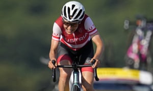 Anna Kiesenhofer of Austria, leads the women’s cycling road race