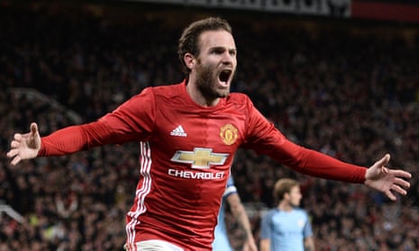 Juan Mata is one of several returning players to Julen Lopetegui’s 25-man Spain squad.