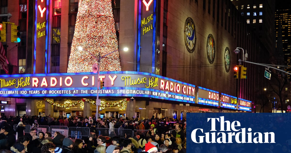 Trump news at a glance: President claims tariffs behind unexpected growth, but consumer confidence falls