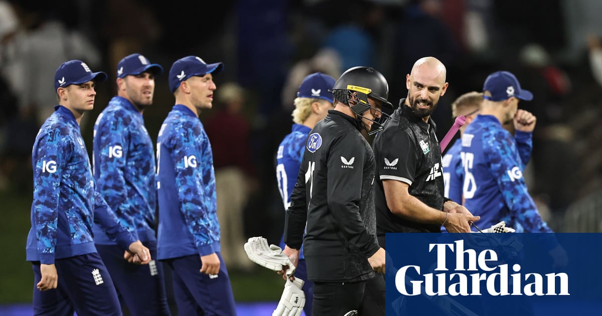 Mitchell steers New Zealand home with Brook’s 135 not enough to save England