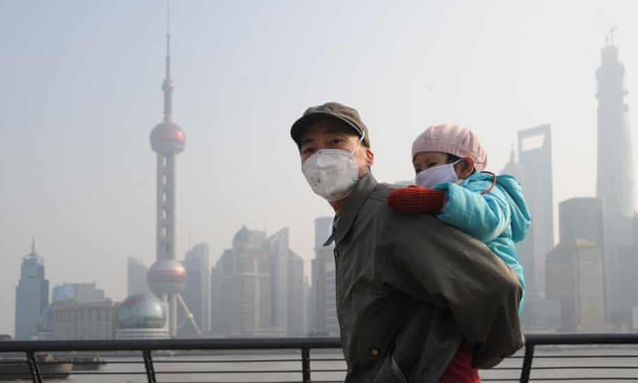 Toxic air can cause stunted lung development in children. 