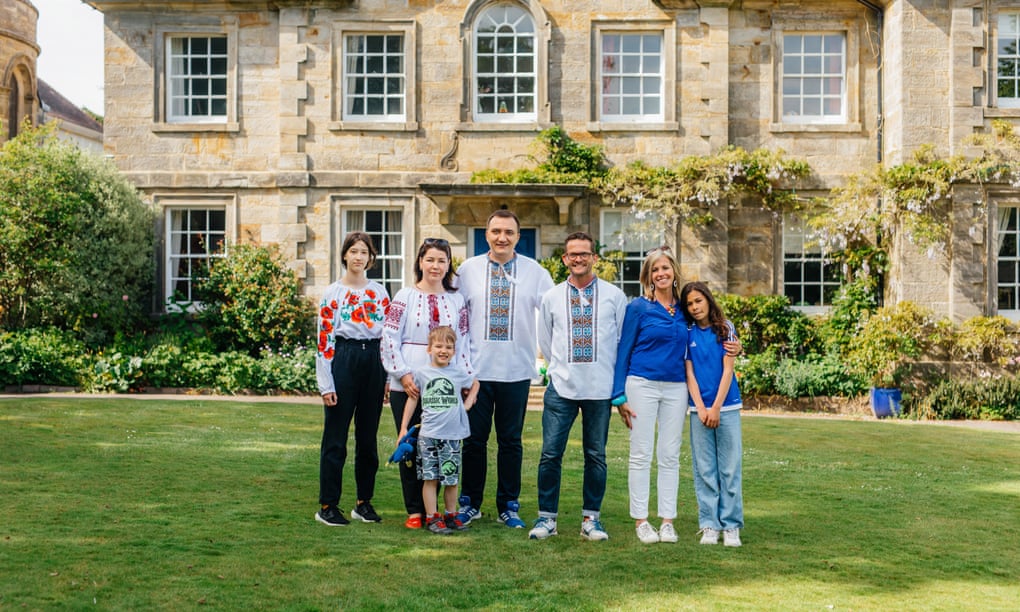 Inna Honchar, her husband Vadym and their children Sofiia and Danyil (on left), with hosts Steve and Jenny Rees and their daughter Winnie (on right) in Crowborough, East Sussex.