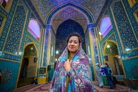At Jameh Mosque, Yazd, Iran, in her new BBC Four series The Art of Persia.