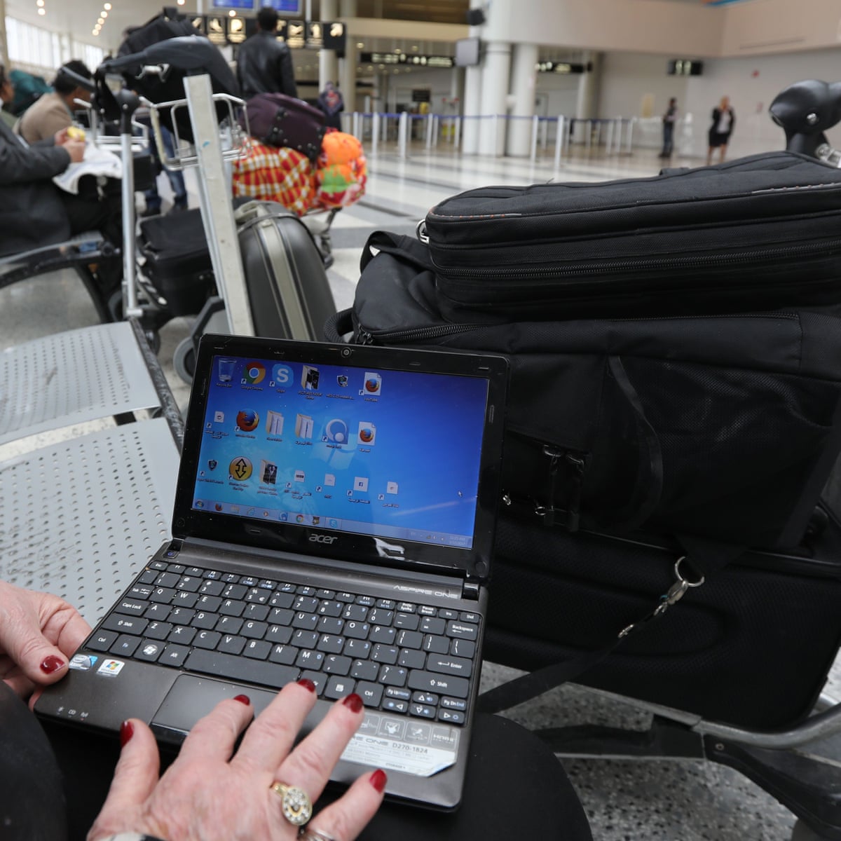 How Do I Carry My Laptop On An Airplane at Jenny Abate blog