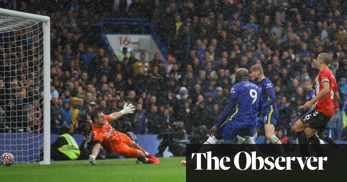 Timo Werner strikes late to grab Chelsea victory over 10-man Southampton