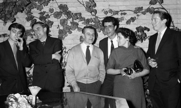 Bill Hopkins, John Wain, Lindsay Anderson, Tom Maschler, Doris Lessing and Kenneth Tynan at a party