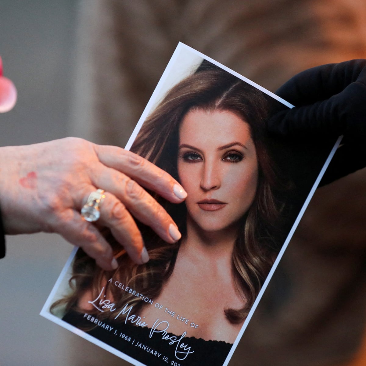 Lisa Marie Presley died from weight-loss surgery complications, autopsy finds | Lisa Marie Presley | The Guardian