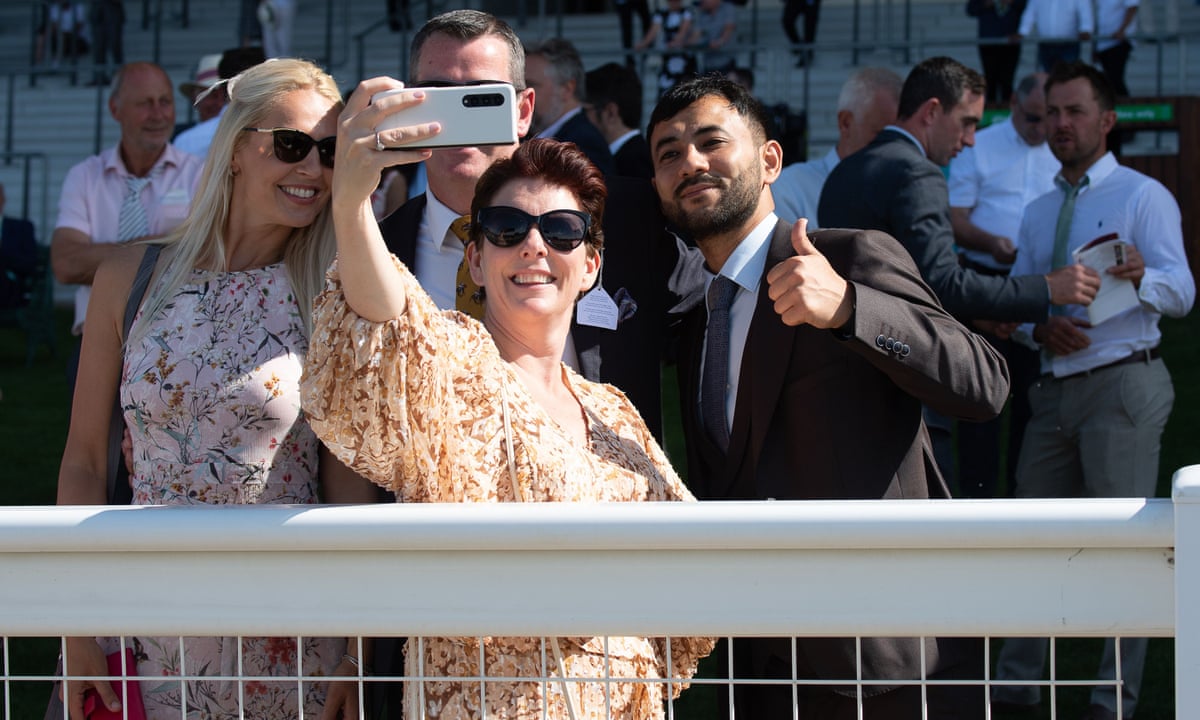 jockey club dress code Britain's horse racing-Jockey Club removes formal dress codes at the races
