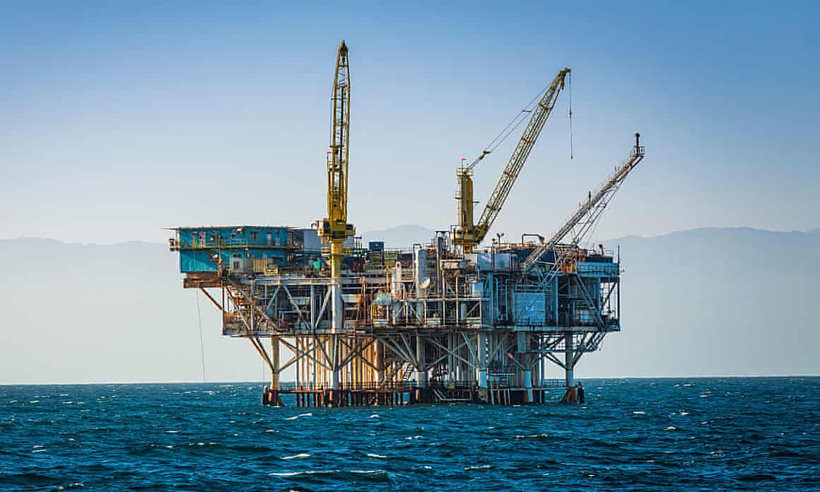 Off-shore oil platform
