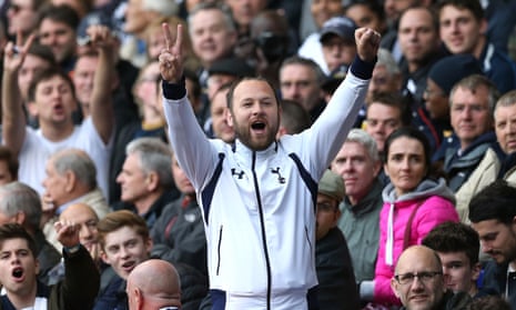 Spurs fans remind their Arsenal counterparts of the scoreline.
