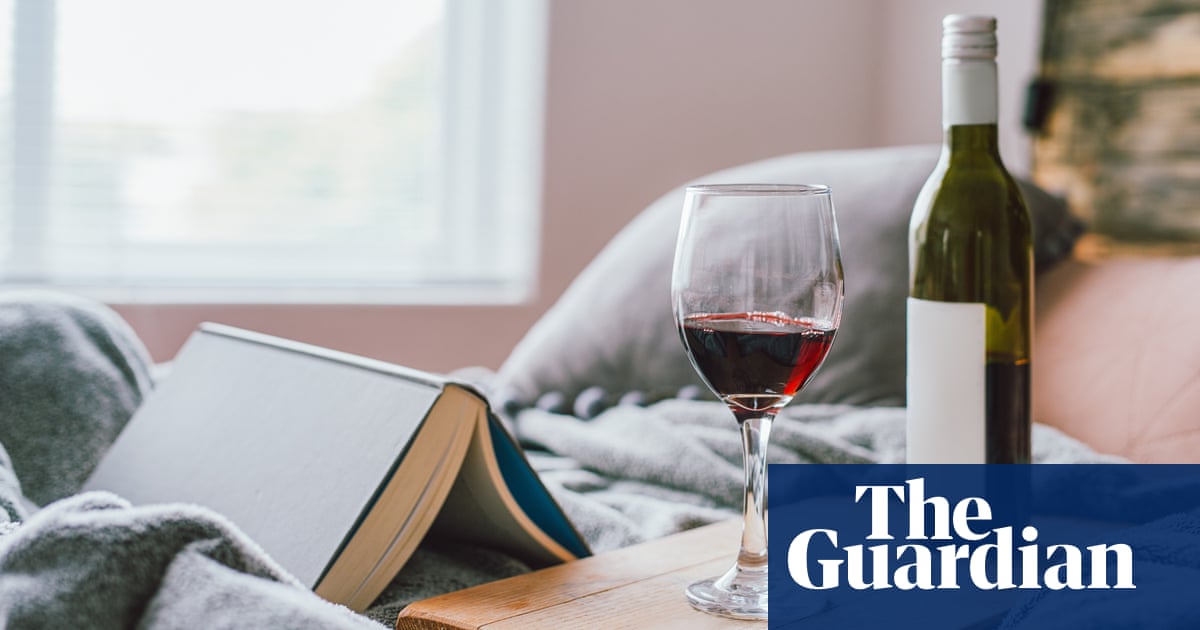 Drinking In Coronavirus Isolation Experts Warn Australians To