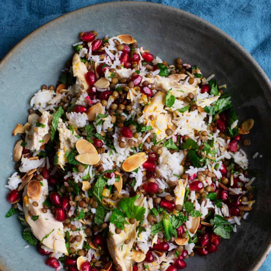 Chicken with lentils and pomegranate.
