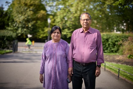 Shashi Pangasa and Ramesh Kumar Pangasa standing on the Outer Ring