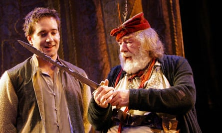 Matthew Macfadyen as Henry and Michael Gambon as Falstaff in Henry IV part one, directed by Nicholas Hytner, at the National Theatre in 2005.