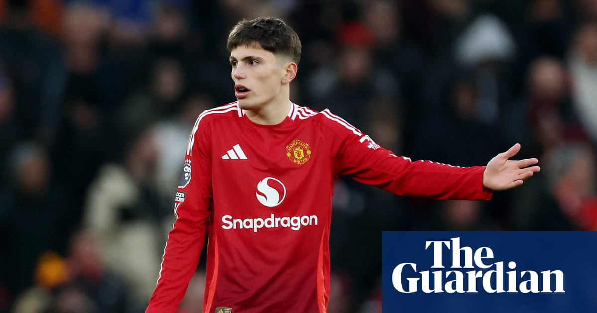 Transfer roundup: Chelsea battle Napoli for Manchester United’s Garnacho