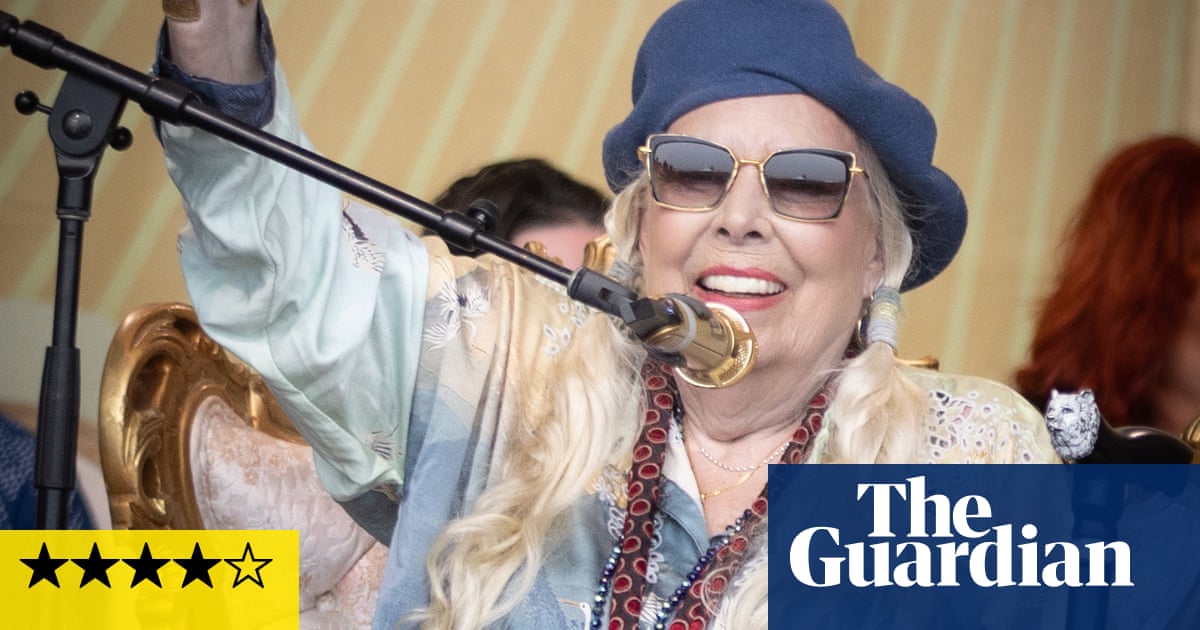 Joni Mitchell: At Newport review – years melt away in surprise folk festival recording