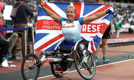 Hannah Cockroft celebrates winning the Women’s 400m T34 Final at the 2017 World Para Athletics Championships at London Stadium
