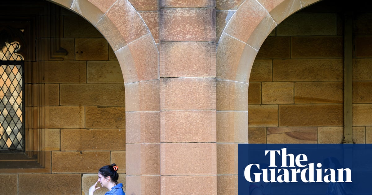 Arts degrees to cost $50,000 until at least 2028 as measures to lower Australian university fees put on hold