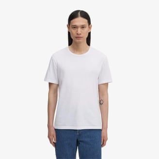 Asket The T-shirt (in white).