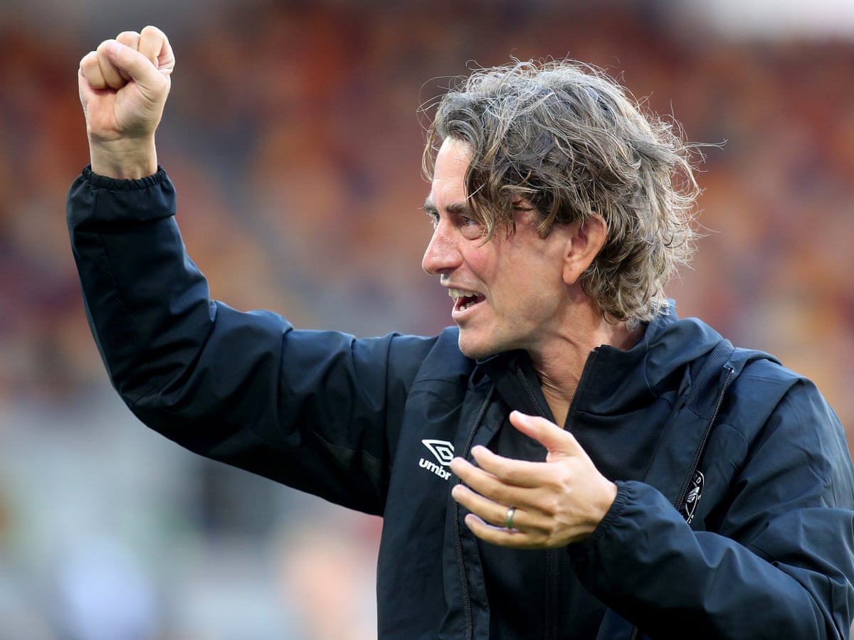 We are a bumble bee': Frank hopes Brentford bring breath of fresh air |  Brentford | The Guardian