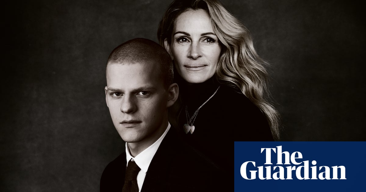I Wish I Had Her Cheeks Julia Roberts And Lucas Hedges On
