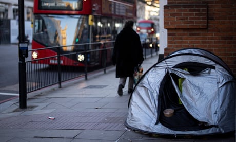 NHS to deploy street mental health teams to help England’s rough sleepers