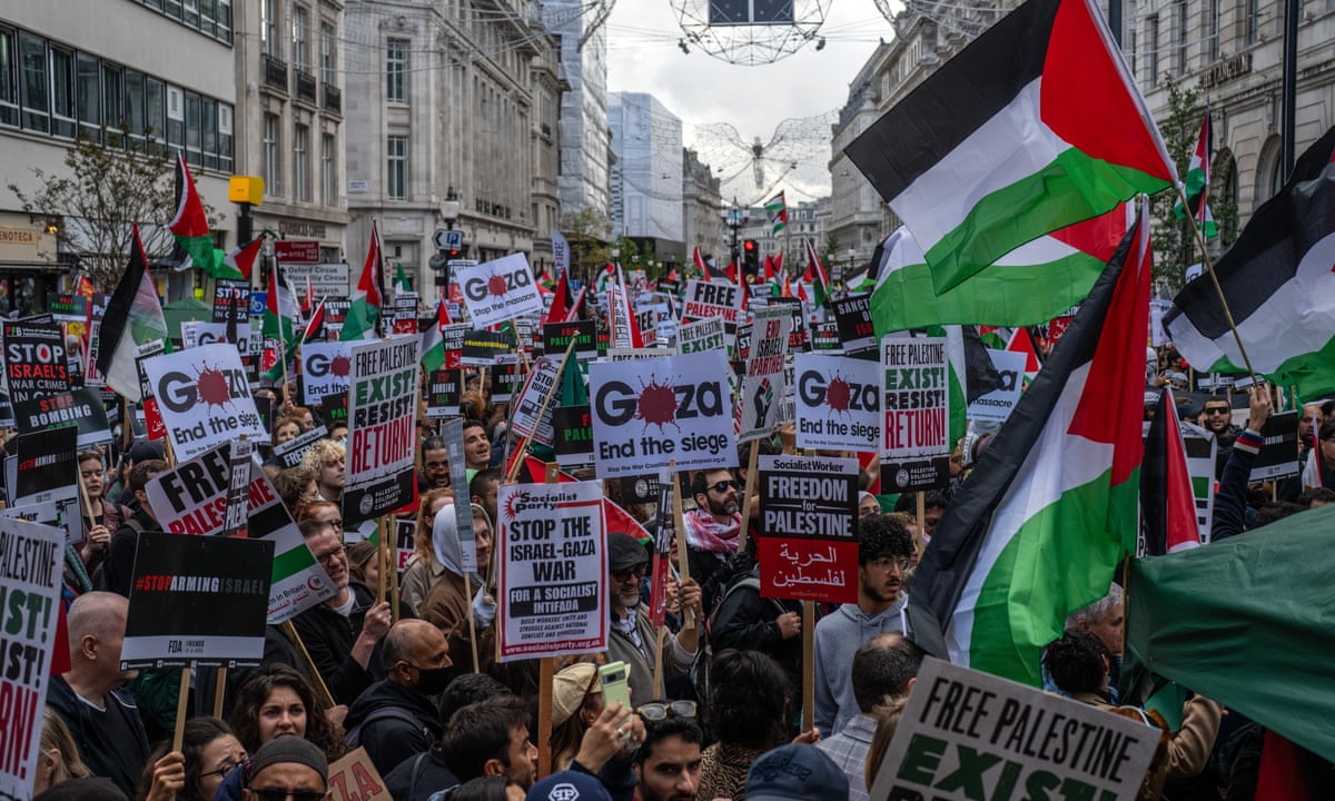 Tens of thousands of protesters across UK call for a free Palestine | London | The Guardian