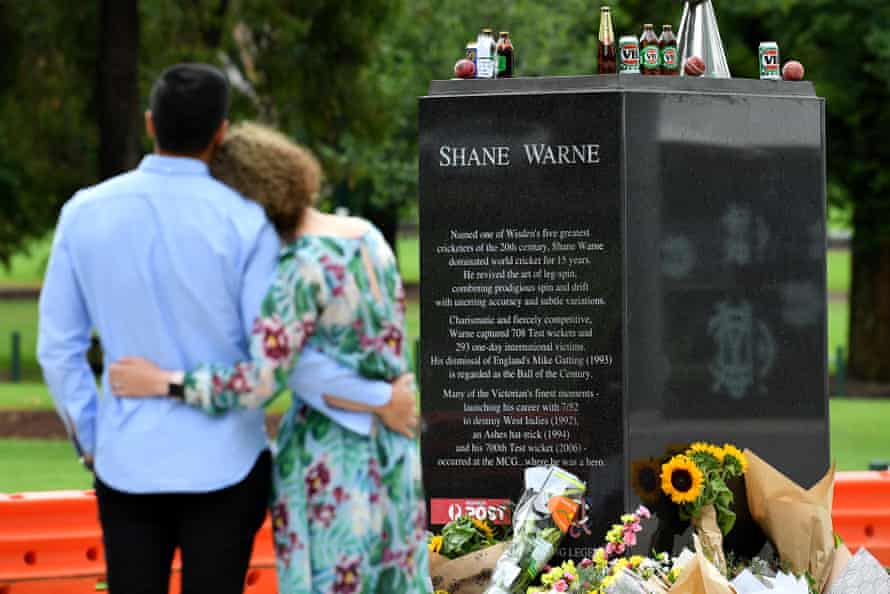 Tributes to Shane Warne continue to grow outside the MCG