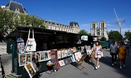 A Paris scene by the River Seine.