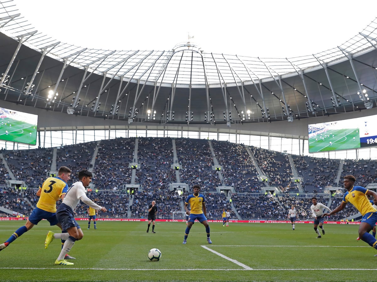 Intimacy Awe And A Salute To Gazza Spurs Throw Open Doors To New Home Football The Guardian