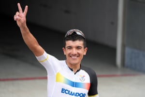 Richard Carapaz of Ecuador celebrates winning the Men’s road race.