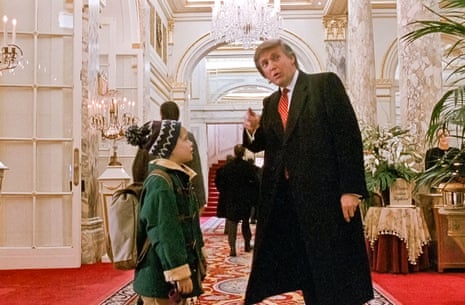 Macaulay Culkin and Donald Trump in Home Alone 2.