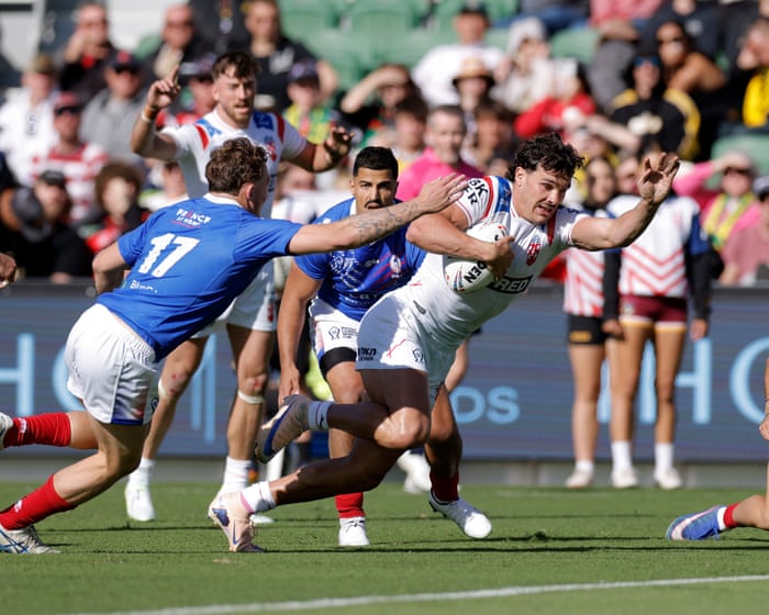 England crush France by 82 points to keep Rugby League World Cup hopes alive