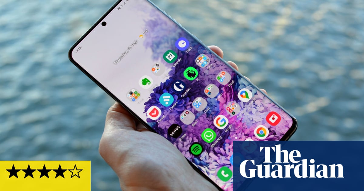 Samsung Galaxy S Ultra Review The Superphone That S A Little Too Massive Samsung The Guardian Samsung Galaxy S Ultra Review The Superphone That S A Little Too Massive Samsung The Guardian