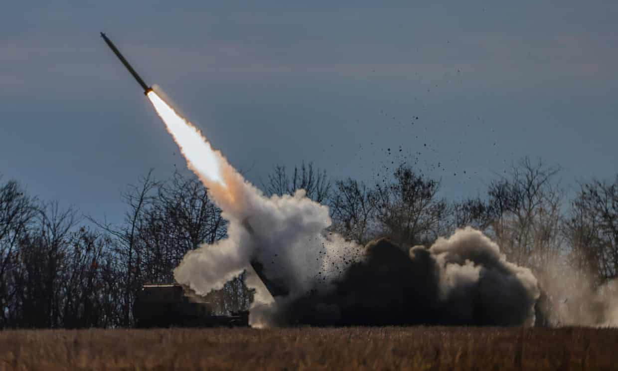 Kyiv rules out peace talks until Russian troops leave its territory and denies facing pressure to negotiate (theguardian.com)