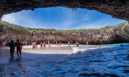 Playa escondida (Hidden beach), near Puerto Vallarta, Mexico