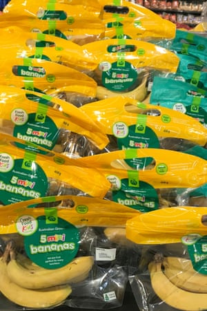 Woolworthsâ mini bananas pack