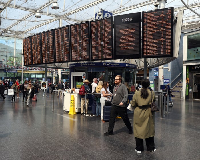 Northern Rail Project risks repeating costly HS2 failures, MPs warn