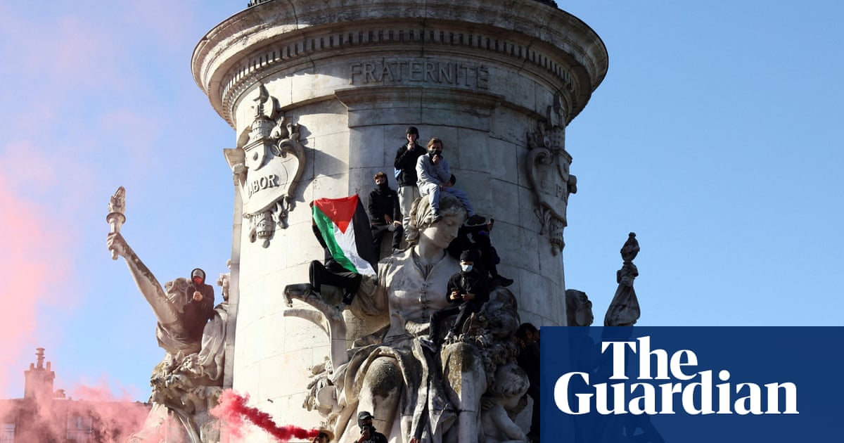 Nationwide protests in France against high prices and fraying of social security system