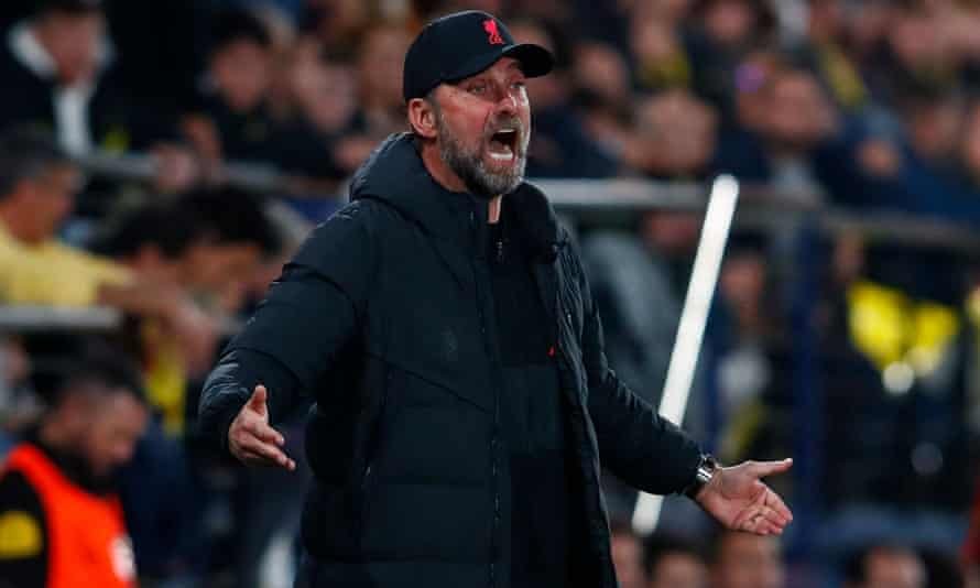 Jürgen Klopp reacts on the touchline during Liverpool's game with Villarreal