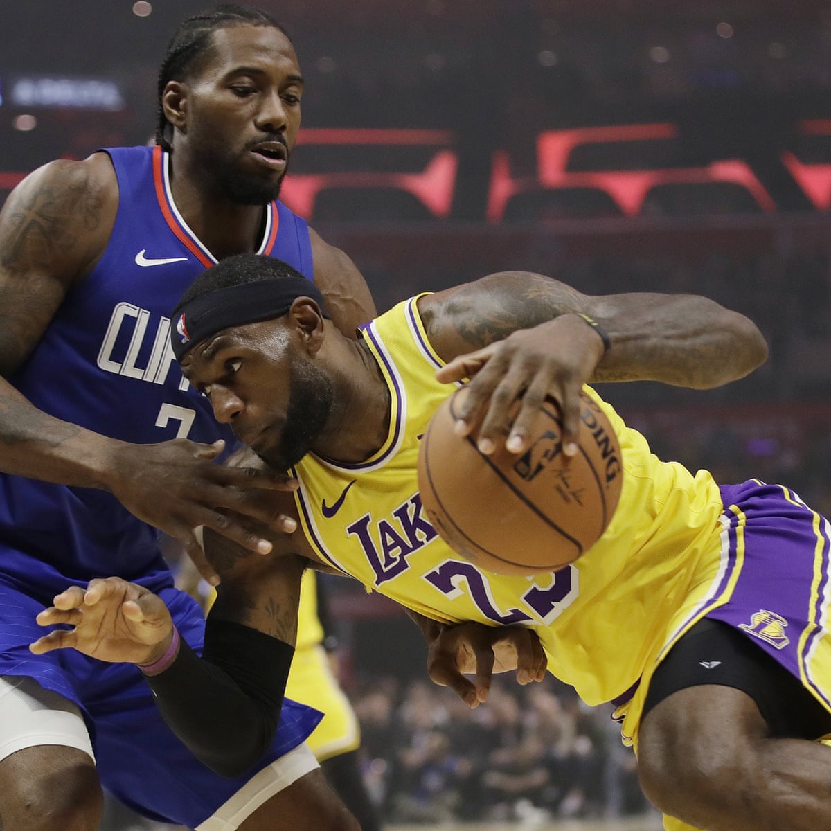 Kawhi Leonard Leads Clippers To Win Over Lebron James S Lakers In