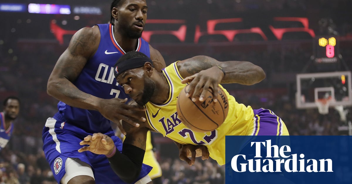 Kawhi Leonard leads Clippers to win over LeBron Jamess Lakers in battle of LA