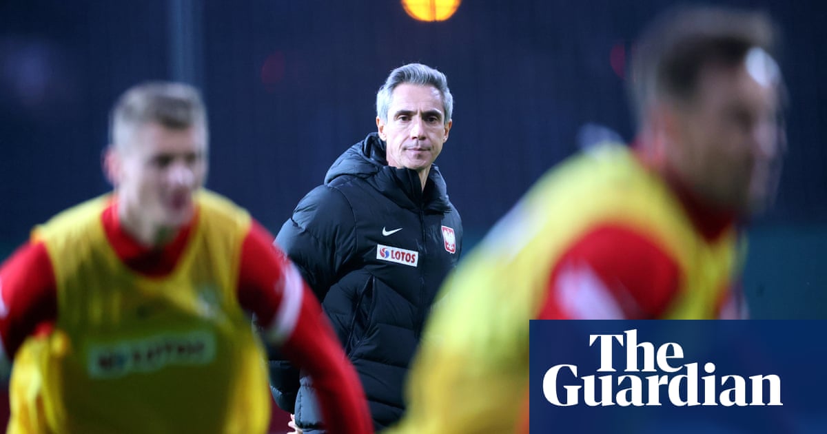 Paulo Sousa: Polands great players are strikers – we must feed them