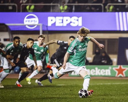 Anthony Gordon hammers home his fourth goal against Qarabag from the penalty spot